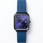 ساعة Casio مغناطيسية - كحلي أرقام عربي